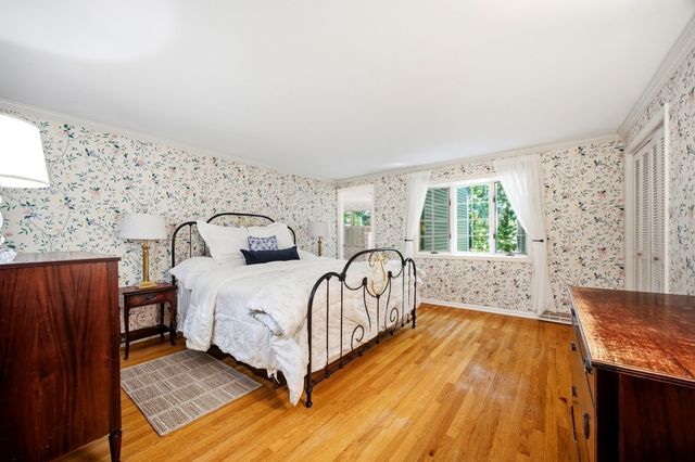 64 Cambridge Cir, Longmeadow, MA 01106