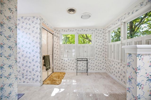 64 Cambridge Cir, Longmeadow, MA 01106