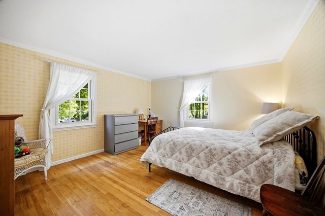 64 Cambridge Cir, Longmeadow, MA 01106