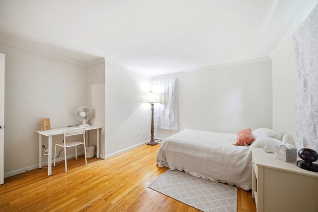 64 Cambridge Cir, Longmeadow, MA 01106