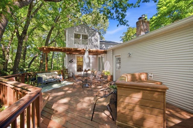 64 Cambridge Cir, Longmeadow, MA 01106