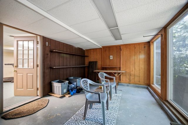 64 Cambridge Cir, Longmeadow, MA 01106