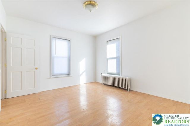 233 North Poplar Street, Allentown City, PA 18102