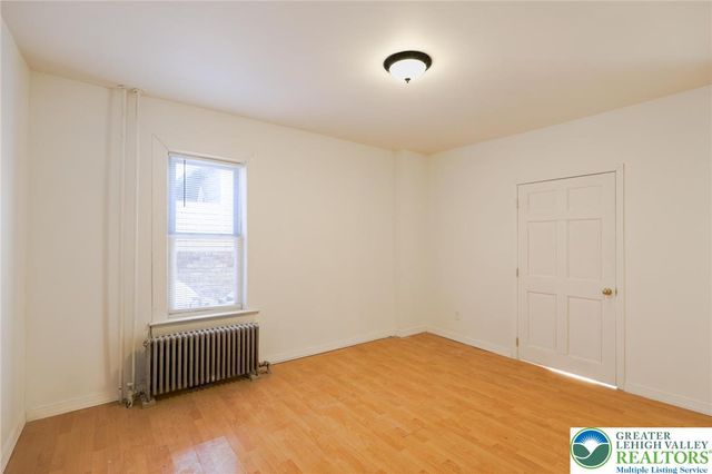 233 North Poplar Street, Allentown City, PA 18102