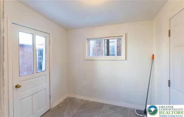 233 North Poplar Street, Allentown City, PA 18102