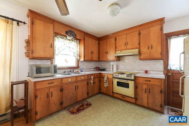 6928 BLACKWELLS HOLLOW RD, Crozet, VA 22932