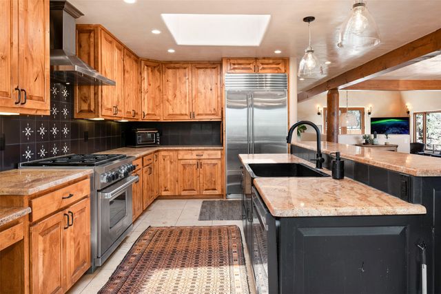 1026 Stagecoach Road, Santa Fe, NM 87501