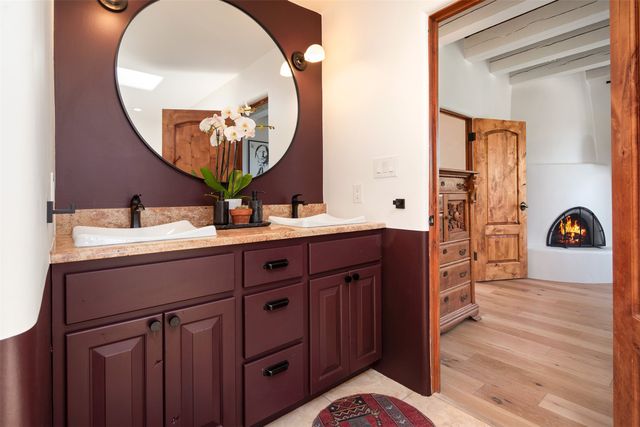 1026 Stagecoach Road, Santa Fe, NM 87501