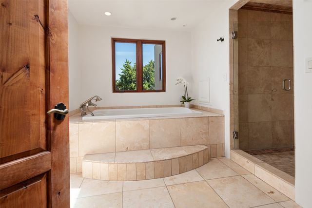 1026 Stagecoach Road, Santa Fe, NM 87501