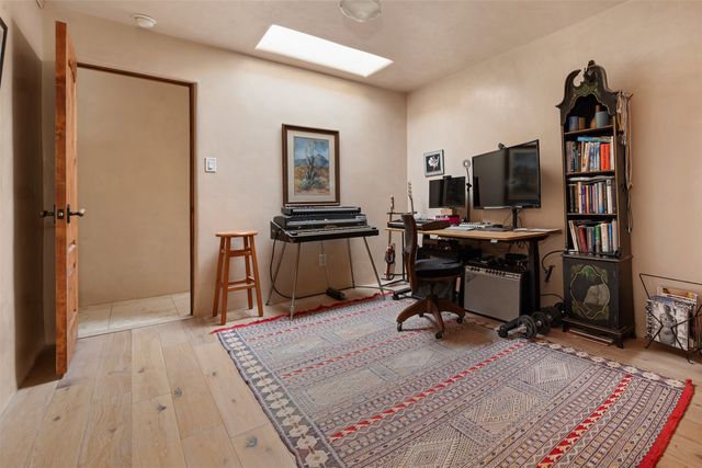 1026 Stagecoach Road, Santa Fe, NM 87501