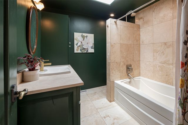 1026 Stagecoach Road, Santa Fe, NM 87501