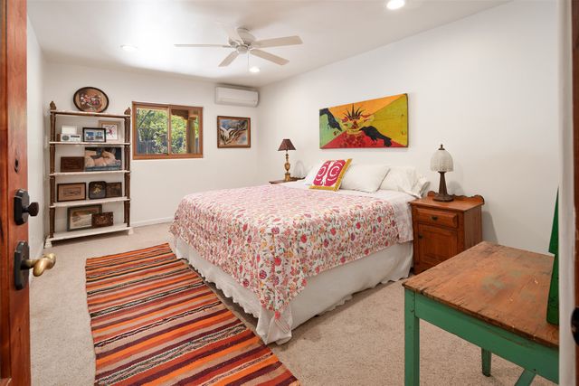 1026 Stagecoach Road, Santa Fe, NM 87501