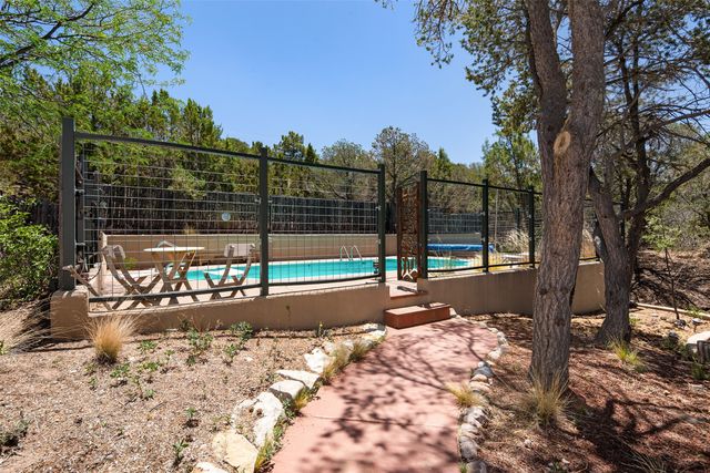 1026 Stagecoach Road, Santa Fe, NM 87501