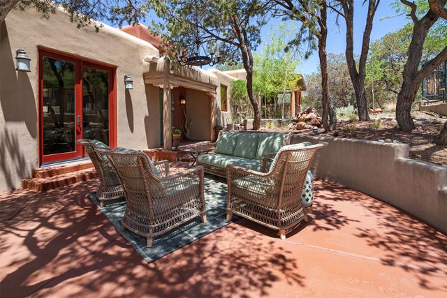 1026 Stagecoach Road, Santa Fe, NM 87501