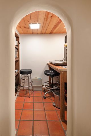 1026 Stagecoach Road, Santa Fe, NM 87501