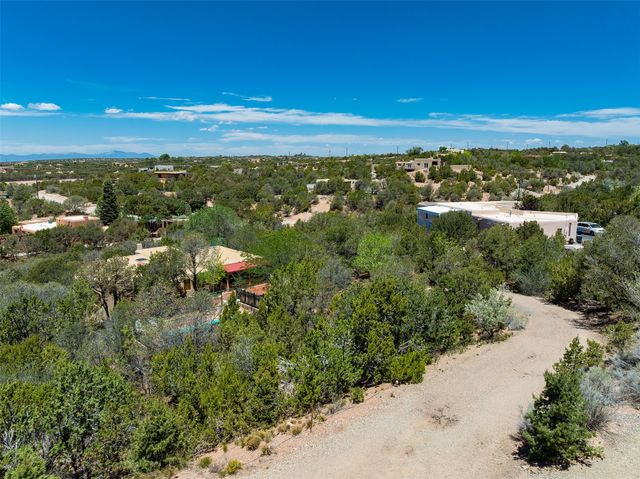 1026 Stagecoach Road, Santa Fe, NM 87501