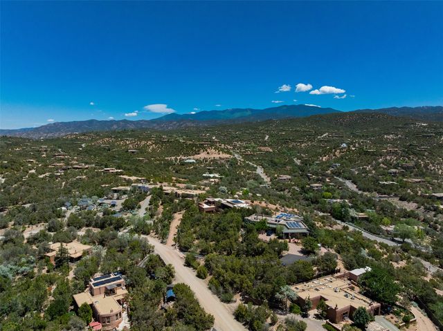1026 Stagecoach Road, Santa Fe, NM 87501