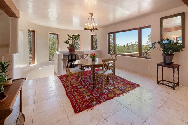 1026 Stagecoach Road, Santa Fe, NM 87501