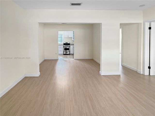 215 Sidonia Ave, Coral Gables, FL 33134