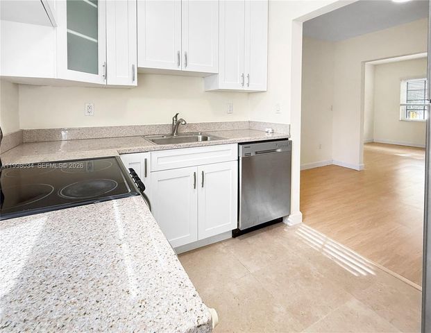 215 Sidonia Ave, Coral Gables, FL 33134