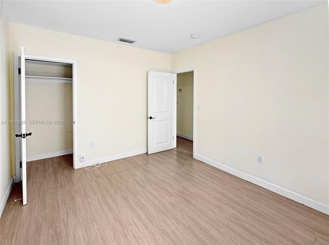 215 Sidonia Ave, Coral Gables, FL 33134
