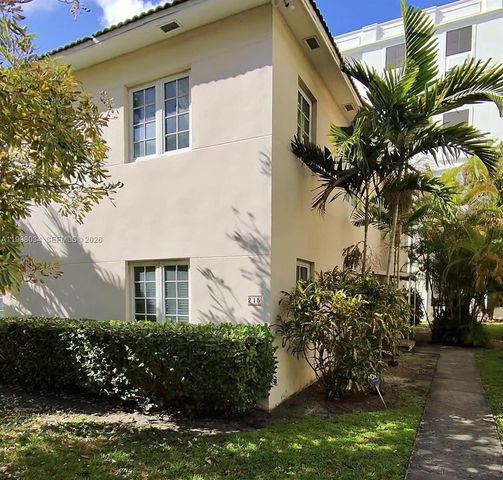 215 Sidonia Ave, Coral Gables, FL 33134
