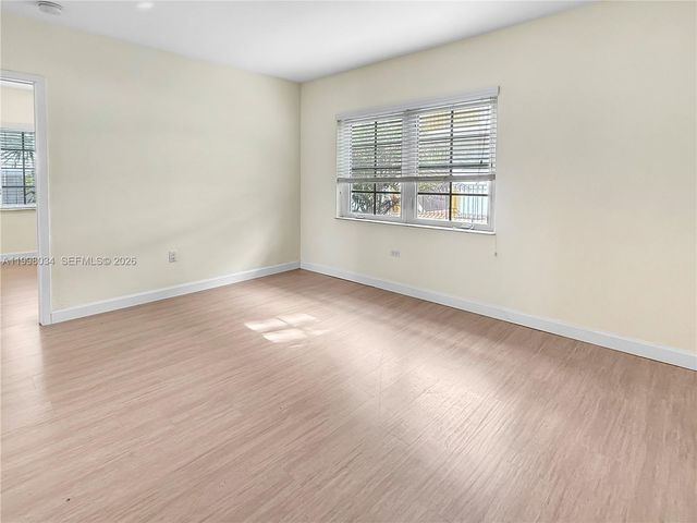 215 Sidonia Ave, Coral Gables, FL 33134