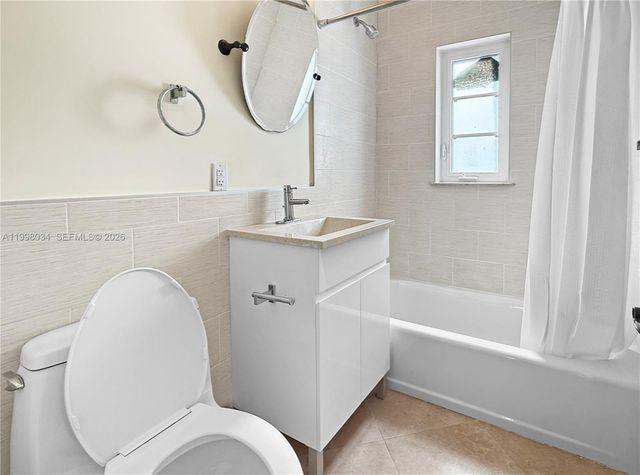 215 Sidonia Ave, Coral Gables, FL 33134