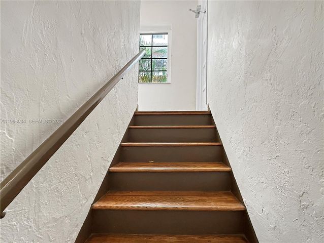 215 Sidonia Ave, Coral Gables, FL 33134