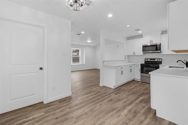 179 Mill Street, Willis, TX 77378