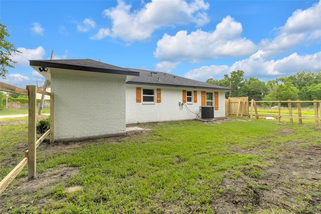 179 Mill Street, Willis, TX 77378