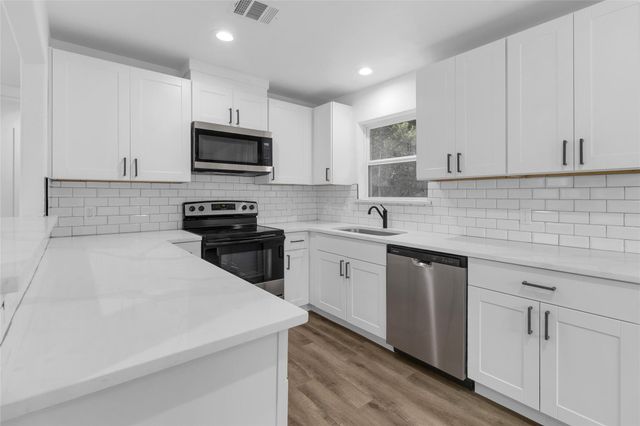 179 Mill Street, Willis, TX 77378