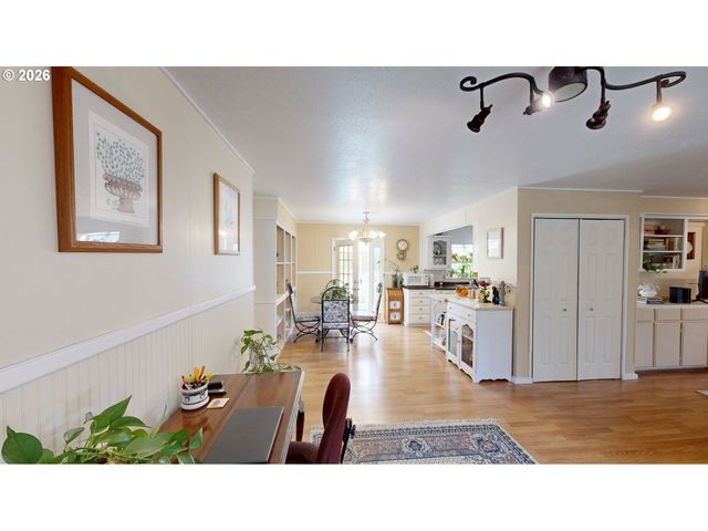 99005 W FREEMAN Ln, Brookings, OR 97415