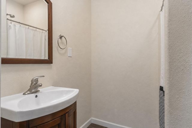 2150 County Road 282, Liberty Hill, TX 78642