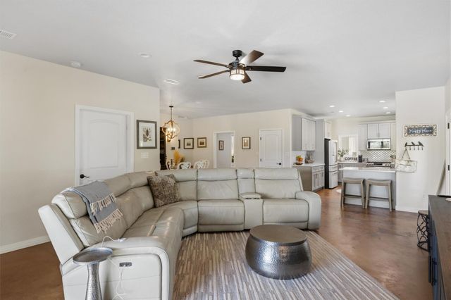 2150 County Road 282, Liberty Hill, TX 78642