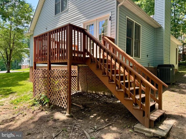 607 STONEWALL LN, Fredericksburg, VA 22407