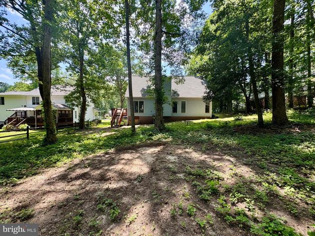607 STONEWALL LN, Fredericksburg, VA 22407