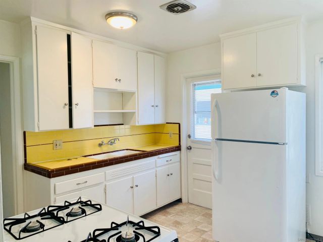 1165-1171 Felspar St., San Diego, CA 92109