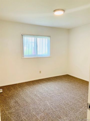 1165-1171 Felspar St., San Diego, CA 92109