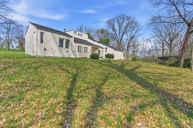 8267 Hawkins Rd, College Grove, TN 37046