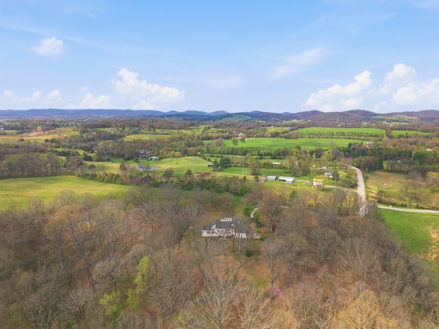 8267 Hawkins Rd, College Grove, TN 37046