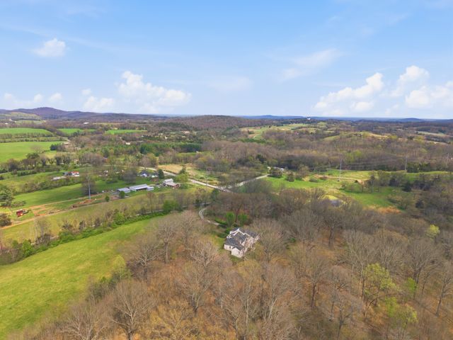 8267 Hawkins Rd, College Grove, TN 37046