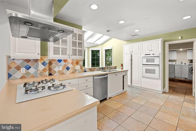 427 COTSWOLD LN, Wynnewood, PA 19096