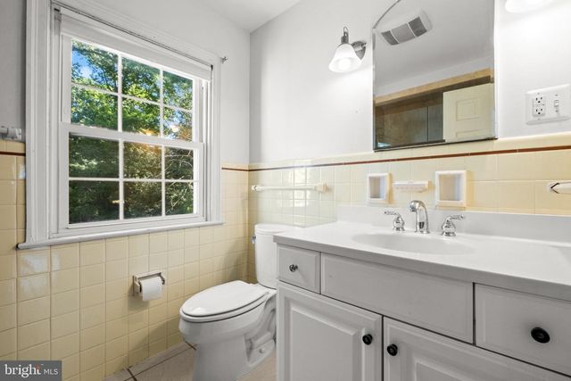427 COTSWOLD LN, Wynnewood, PA 19096