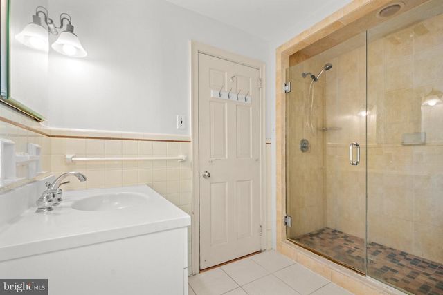 427 COTSWOLD LN, Wynnewood, PA 19096