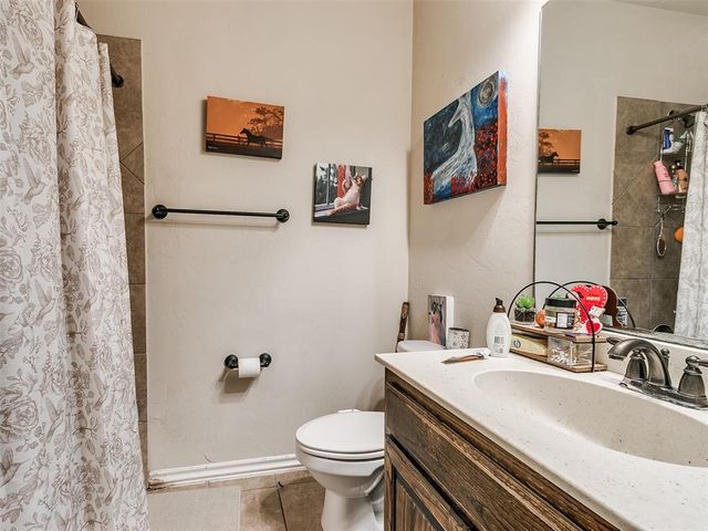 15500 Blue Jay Drive, Edmond, OK 73013