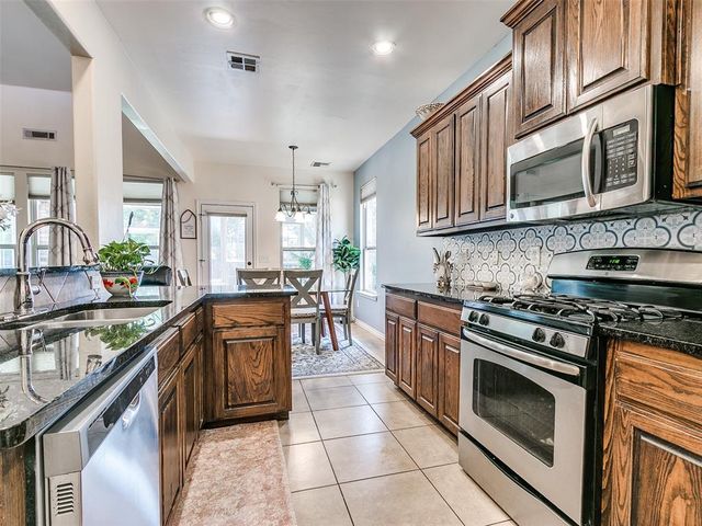15500 Blue Jay Drive, Edmond, OK 73013