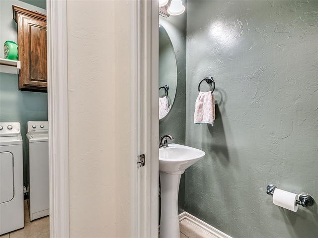15500 Blue Jay Drive, Edmond, OK 73013