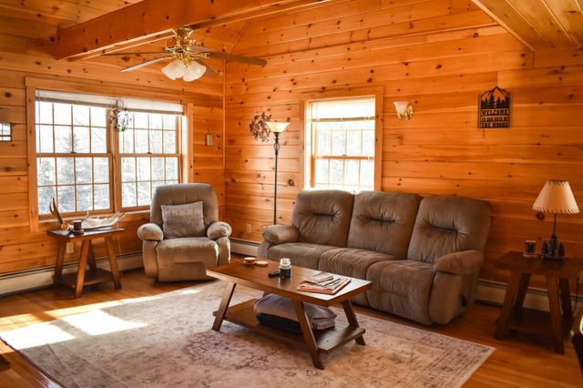 133 Philbrook Road, Pittsburg, NH 03592