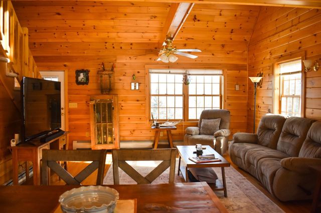 133 Philbrook Road, Pittsburg, NH 03592